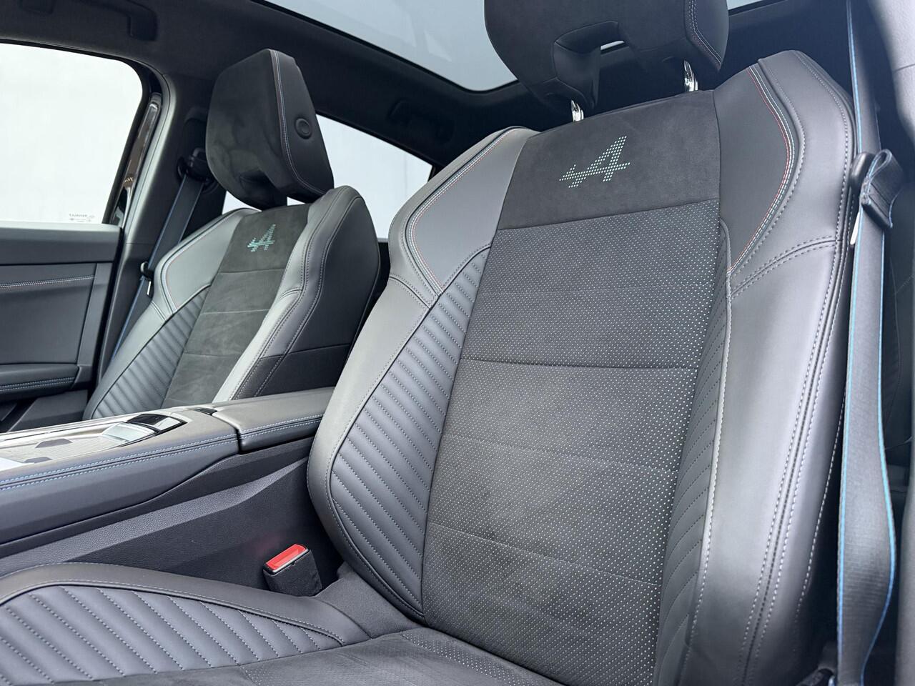 Renault Rafale E-Tech 4x4 plug-in hybrid 300 esprit Alpine / Fabrieksgarantie tot 04-2027 / Panoramadak / HUD / 360 Camera / Stoel & Stuurwiel Verwarmd / 4 Control / Apple Carplay & Android Auto / Adpatieve Cruise / Clima / LED / DAB /