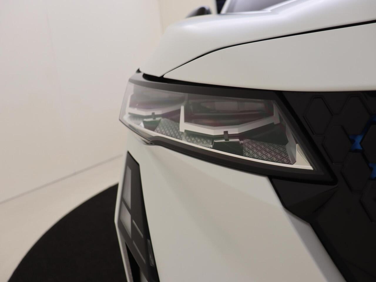 Renault Rafale 1.2 E-Tech 4x4 plug-in hybrid 300 PK esprit Alpine Navigatie | Stoelverwarming | Stuurverwarming | 360 Camera