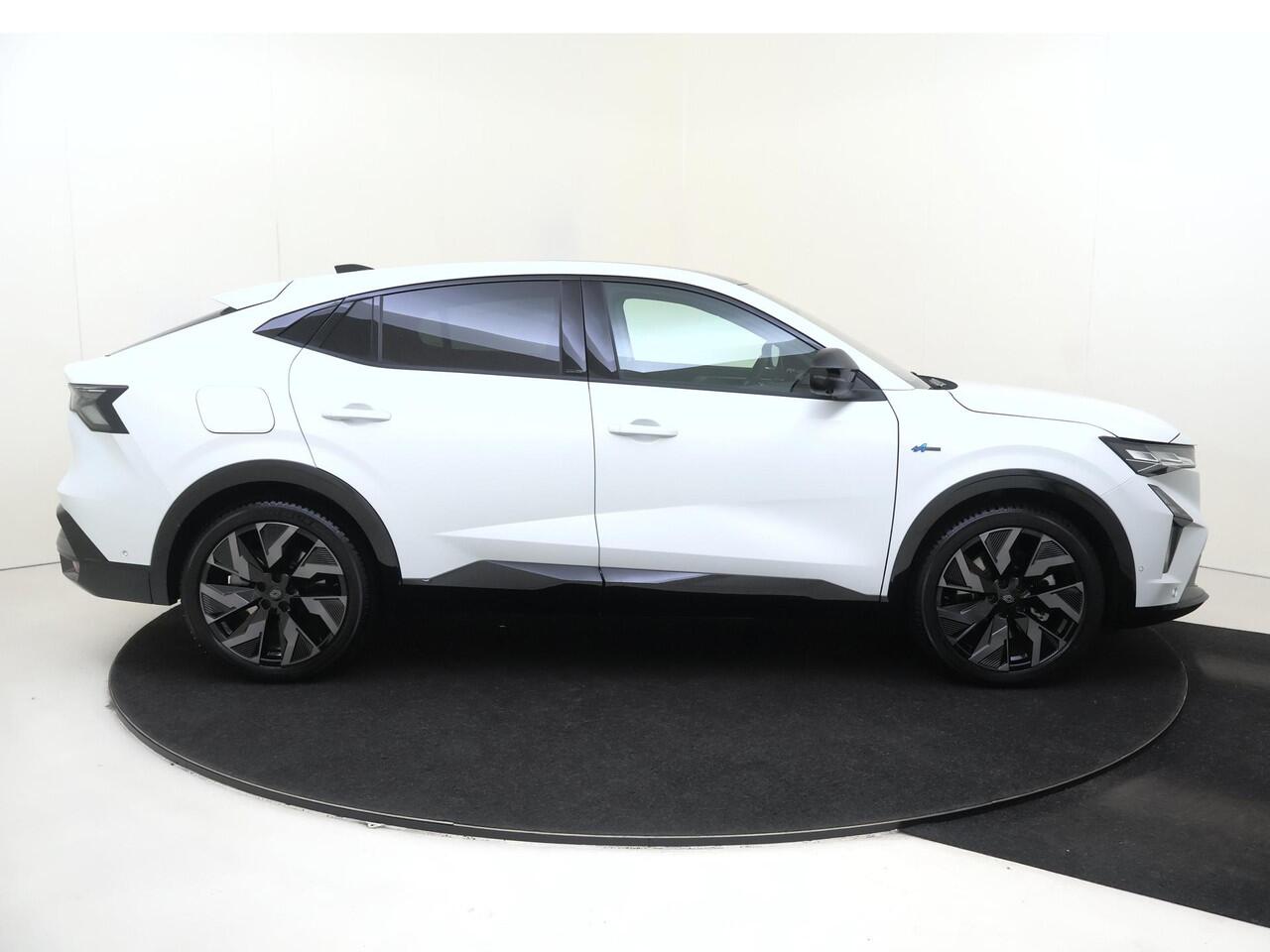 Renault Rafale 1.2 E-Tech 4x4 plug-in hybrid 300 PK esprit Alpine Navigatie | Stoelverwarming | Stuurverwarming | 360 Camera