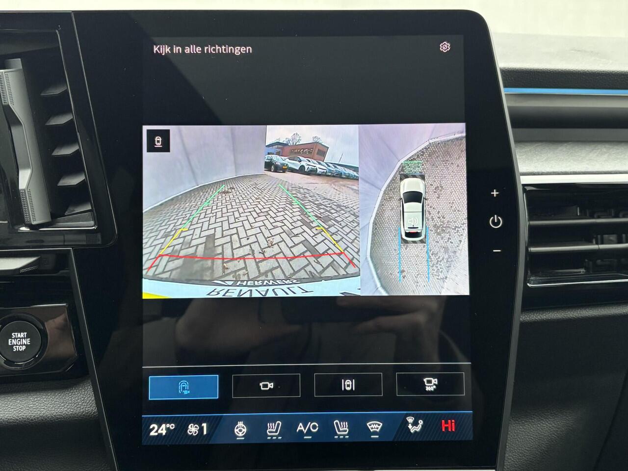 Renault Rafale E-Tech 4x4 plug-in hybrid 300 esprit Alpine / Fabrieksgarantie tot 14-04-2027 / Panoramadak / All. Season / HUD / 360 Camera / Stoel & Stuurwiel Verwarmd / 4 Control / Apple Carplay & Android Auto / Adpatieve Cruise / Clima / LED / DAB /