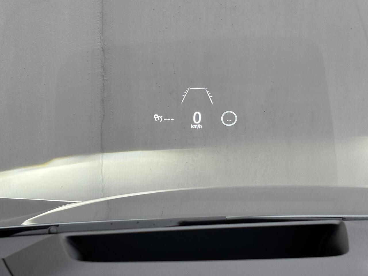 Renault Rafale E-Tech 4x4 plug-in hybrid 300 esprit Alpine / Fabrieksgarantie tot 14-04-2027 / Panoramadak / All. Season / HUD / 360 Camera / Stoel & Stuurwiel Verwarmd / 4 Control / Apple Carplay & Android Auto / Adpatieve Cruise / Clima / LED / DAB /