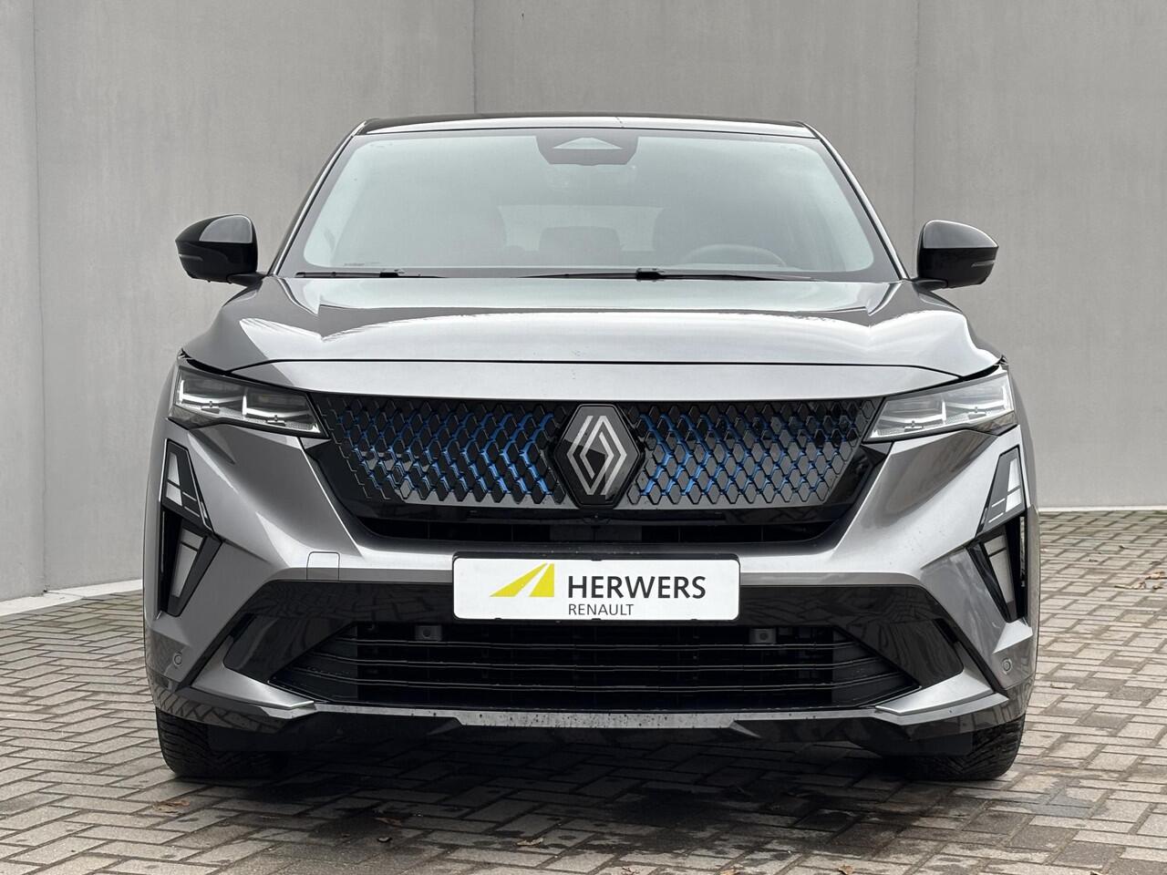 Renault Rafale E-Tech 4x4 plug-in hybrid 300 esprit Alpine / Fabrieksgarantie tot 14-04-2027 / Panoramadak / All. Season / HUD / 360 Camera / Stoel & Stuurwiel Verwarmd / 4 Control / Apple Carplay & Android Auto / Adpatieve Cruise / Clima / LED / DAB /