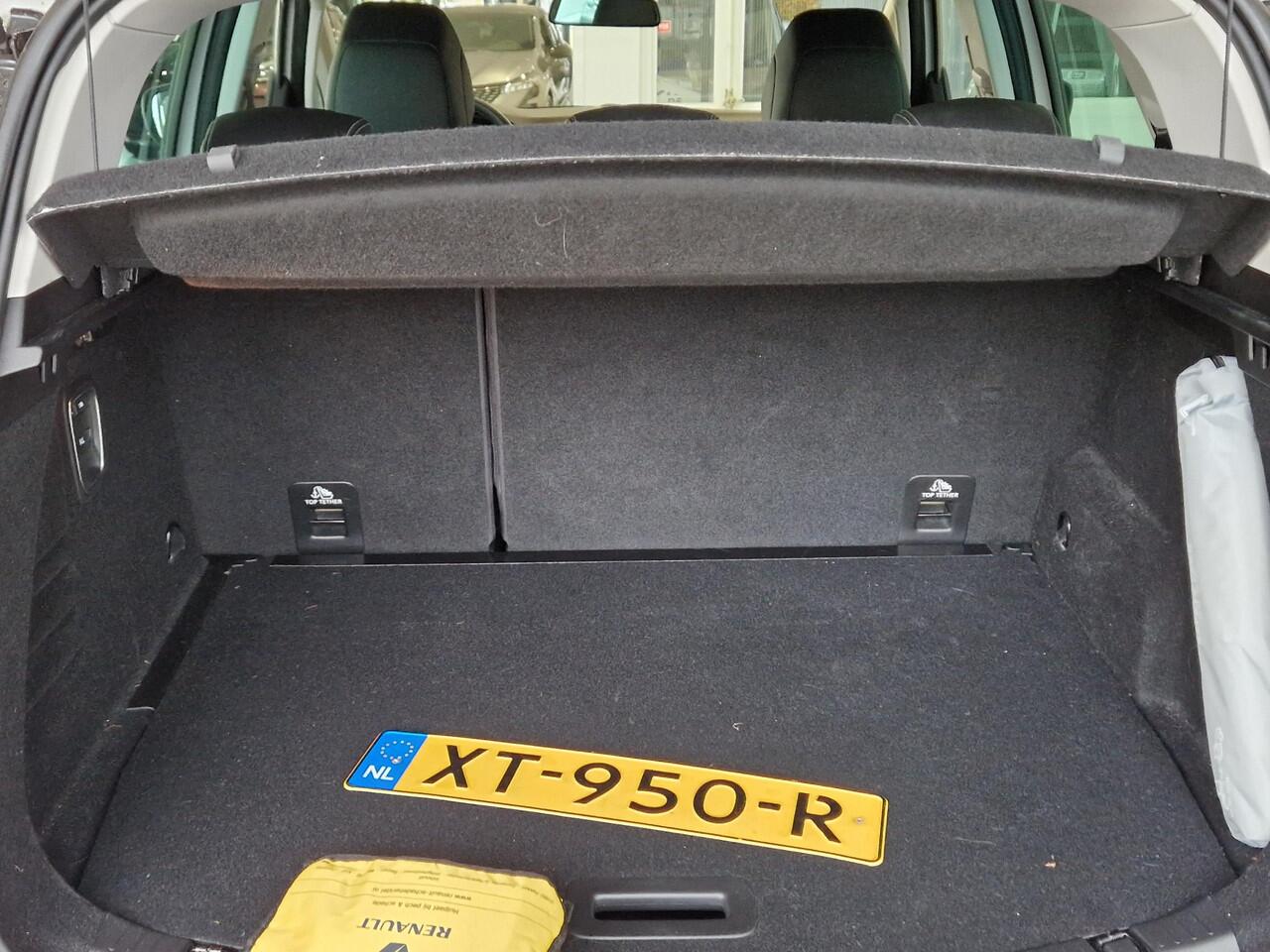 Renault SCENIC 1.3 TCe Intens 1E EIGENAAR | DEALER ONDERHOUDEN | NAVIGATIE | ACHTERUITRIJCAMERA | PARKEERSENSOREN VOOR & ACHTER |