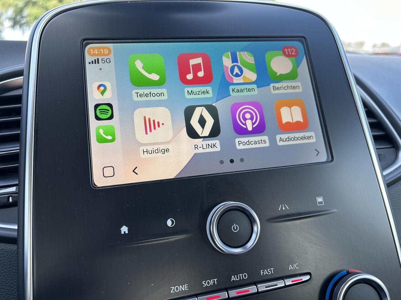 Renault SCENIC TCe 140 EDC Limited Automaat / 1.800 kg trekgewicht / Apple carplay / Android auto / Stoelverwarming / Cruise control / Climate control / Parkeersensoren voor en achter /