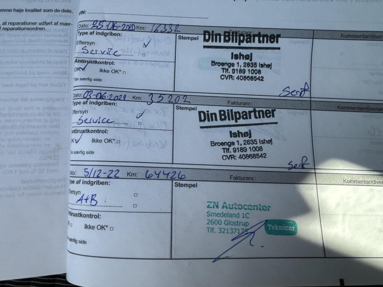 Renault SCENIC TCe 140 EDC Limited Automaat / 1.800 kg trekgewicht / Apple carplay / Android auto / Stoelverwarming / Cruise control / Climate control / Parkeersensoren voor en achter /