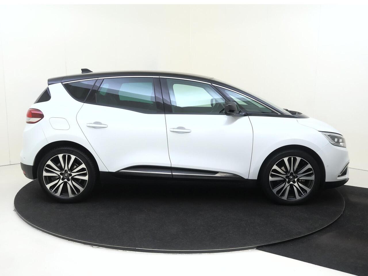 Renault SCENIC 1.3 TCe140 Initiale Paris AUTOMAAT | Navigatie | Parkeersensoren& Camera | Lederen Bekleding |