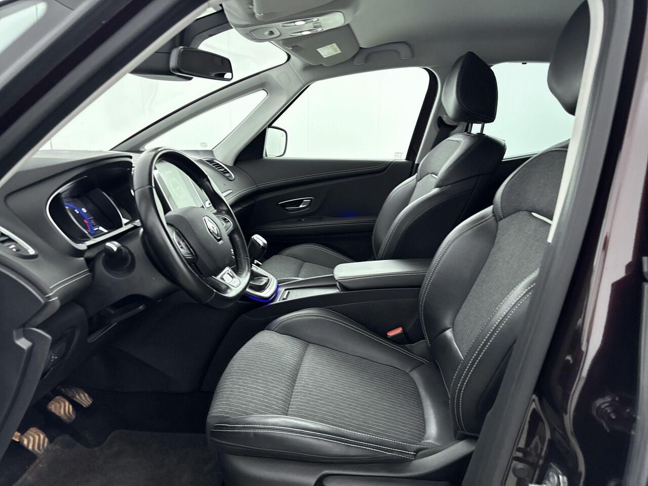 Renault SCENIC 1.3 TCe Intens 140PK | Navigatie | Half-Lederen Bekleding | Achteruitrijcamera | Climate Control