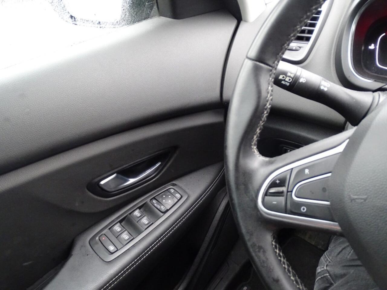 Renault SCENIC Grand Scenic 1.3 TCE BUSINESS ZEN-Navi-Trkh-Clima-Led-Cruise-Blth-Usb-Pdc-Media