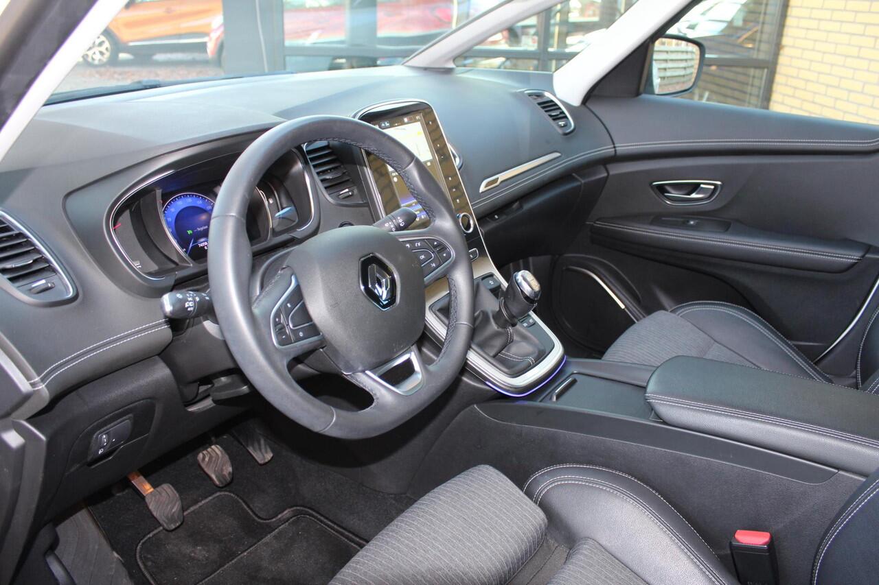 Renault SCENIC 1.3 TCe Techno 140 pk Trekverm1500KG