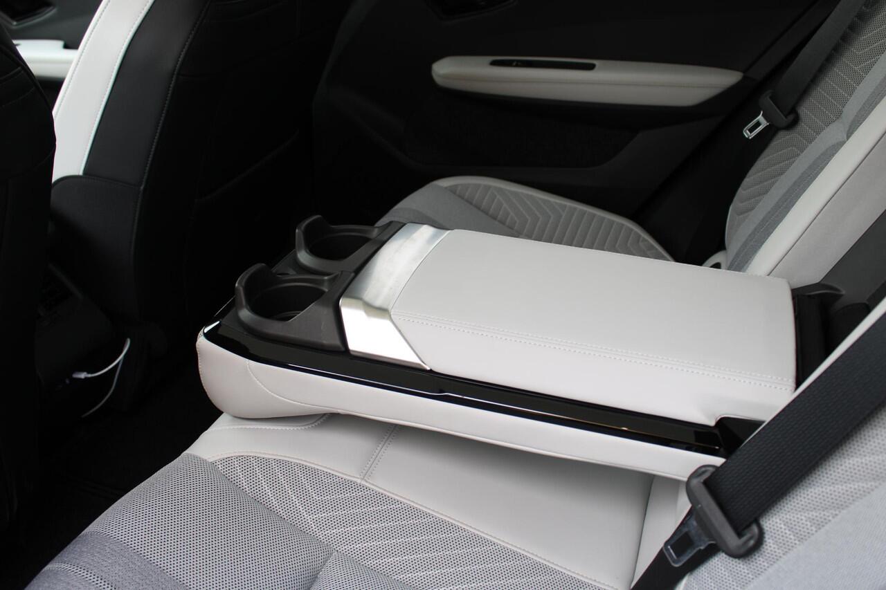 Renault SCENIC E-Tech 220 pk EV87 long range ICONIC | NL-Auto | BTW-Auto | Solarbay | Augmented Vision | Demo voordeel |