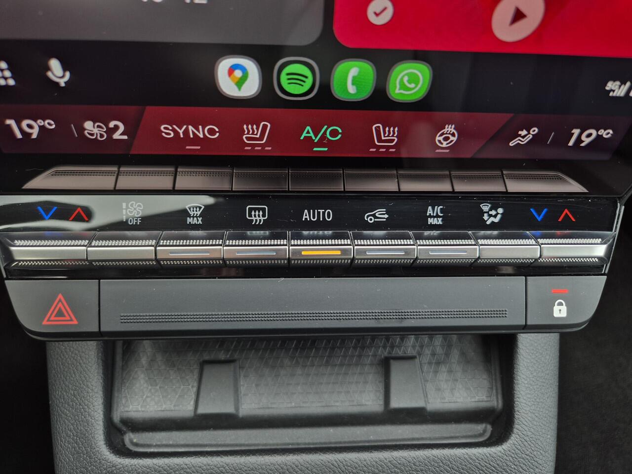 Renault SCENIC E-Tech EV87 long range techno Automaat / Apple Carplay Android Auto / Elektrische achterklep / Panoramadak / Stuur-, en Stoelverwarming / Rondomzicht camera / Adaptief CC / Harman/Kardon Audio Systeem /