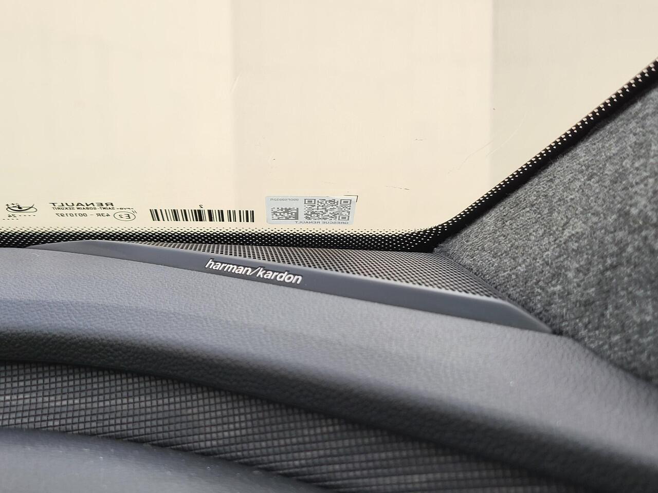 Renault SCENIC E-Tech EV87 long range iconic Automaat / / Harman Kardon Premium Audio / Solarbay Panoramadak / 360 Graden Camera / Elektrische Verstelbare Bestuurdersstoel met Geheugen / Elektrisch Bedienbare Achterklep / Adaptief Cruise Control / Stoel & Stuurverwarmi