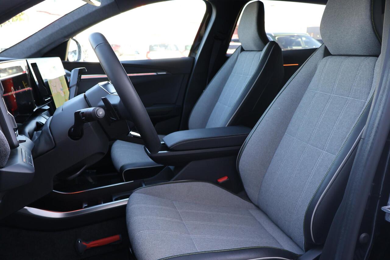 Renault SCENIC E-Tech EV60 comfort range techno 1e Eigenaar | Volledig Onderh | BTW | NL-Auto | Sfeer | Camera | Ad Cruise | Carplay | 1 Kabel | Navi | Climate | Keyless | PDC | DAB | Full Led