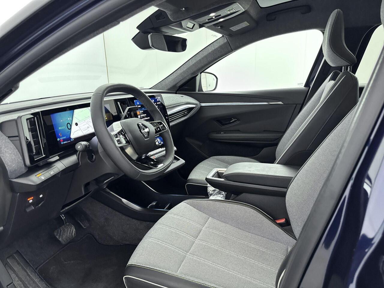 Renault SCENIC E-Tech EV87 long range techno | Pack Advanced Driving | Solarbay Panoramadak | Two-Tone Lak | Elektrische Achterklep | Stuurverwarming |