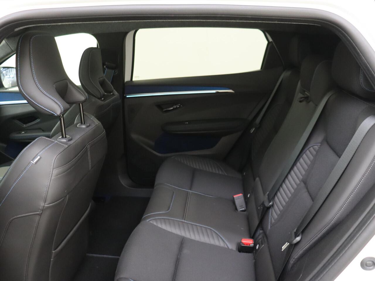 Renault SCENIC E-Tech EV87 long range esprit Alpine 220PK | Panoramadak | Harman Kardon | 360 Camera | Stoelverwarming | 360 Camera |