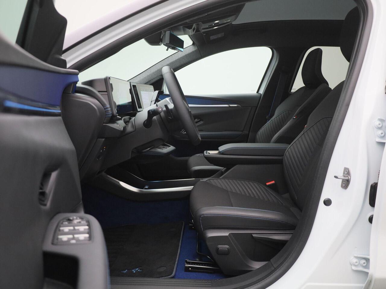 Renault SCENIC E-Tech EV87 long range esprit Alpine | Solarbay Panoramadak | Pack Advanced Driving Assist & Augmented Vision | Adaptieve Cruise Control | Stoel- en Stuurwielverwarming | 20" LMV 'Speedway' | Elektrische Achterklep | Sportstoelen