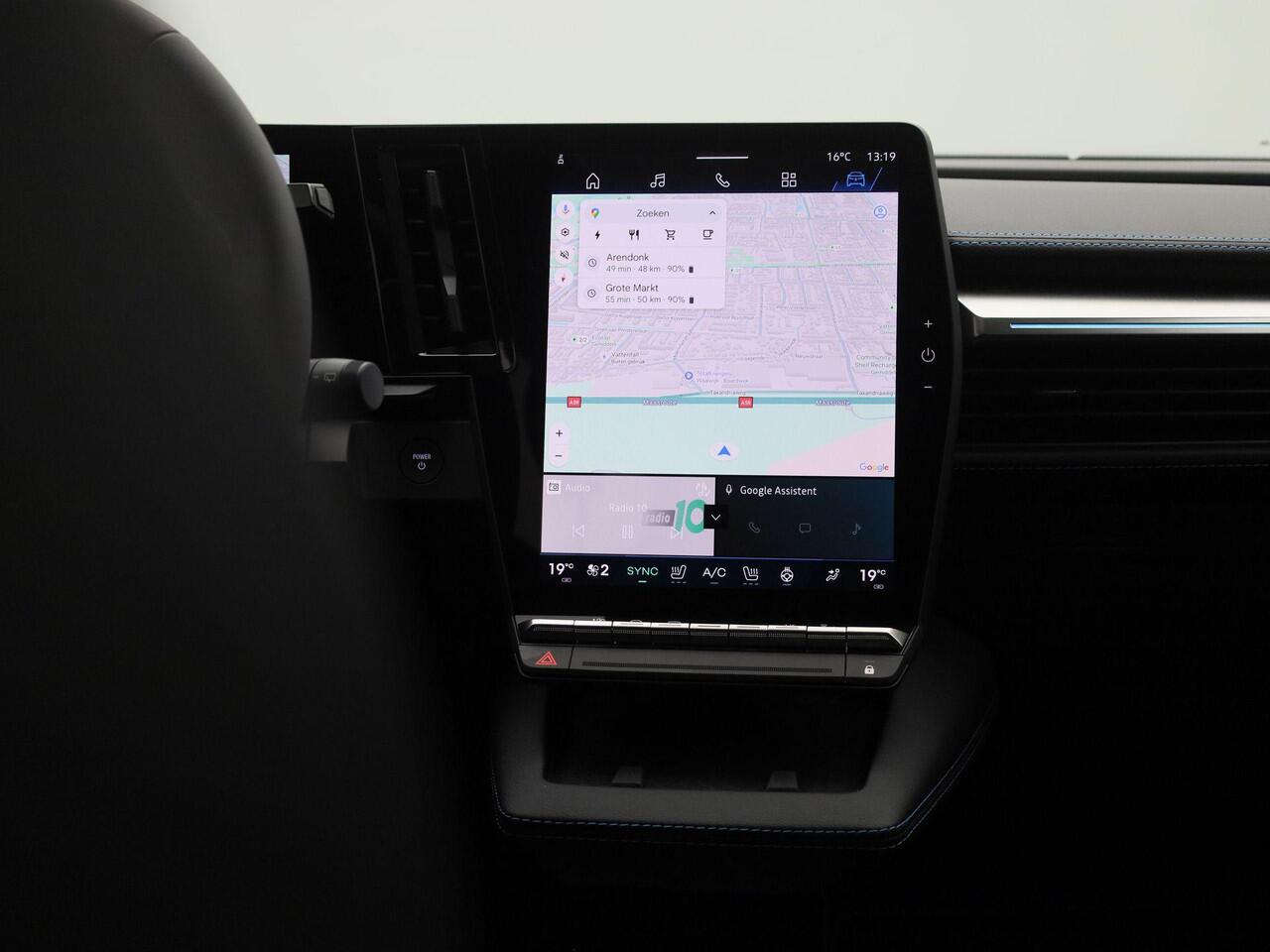 Renault SCENIC E-Tech EV87 long range esprit Alpine | Solarbay Panoramadak | Pack Advanced Driving Assist & Augmented Vision | Adaptieve Cruise Control | Stoel- en Stuurwielverwarming | 20" LMV 'Speedway' | Elektrische Achterklep | Sportstoelen