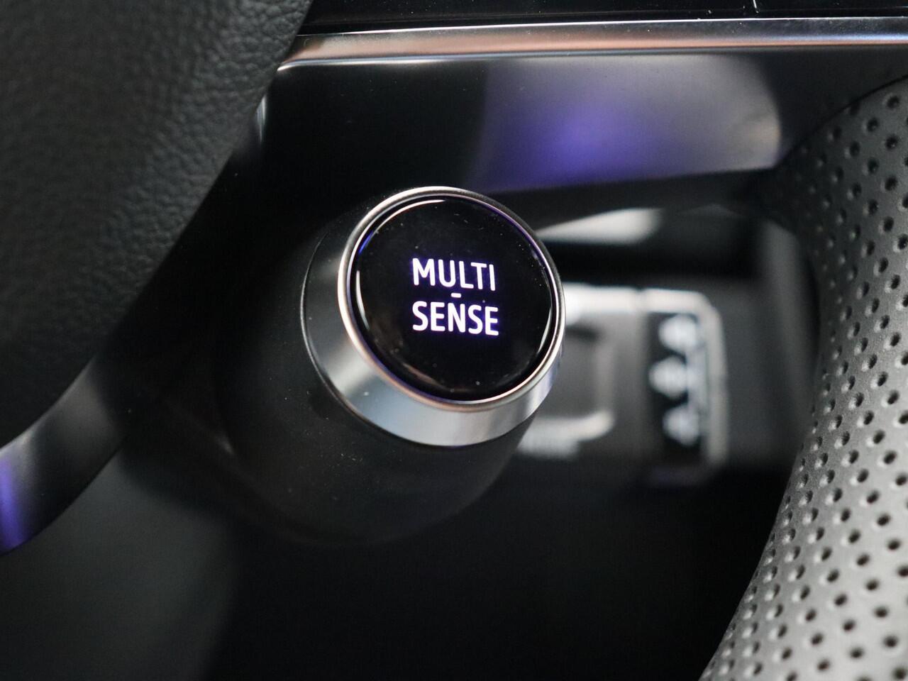 Renault SCENIC E-Tech EV87 long range techno | Active driver assist | Stoel- en stuurverwarming | Elektrische kofferklep | Blind spot warning |