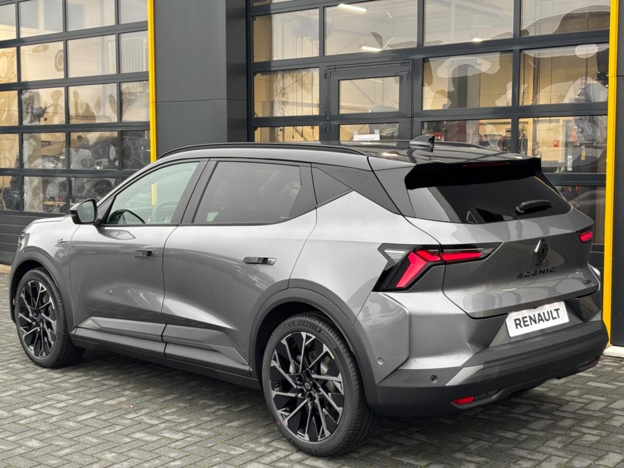 Renault SCENIC Esprit Alpine 220 pk Long Range Pack lightensound Pack advanced driving assist en augmented Vision