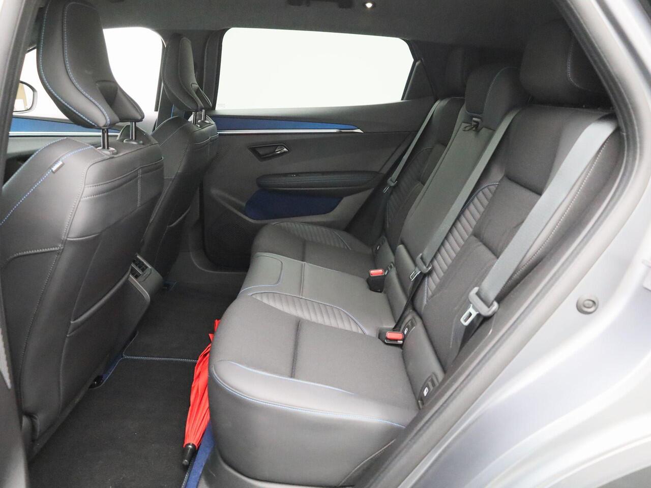 Renault SCENIC E-Tech EV87 long range esprit Alpine | Pack Advanced Driving Assist & Augmented Vision | Stoel- & Stuurwielverwarming | Elektrische Stoelen incl. Geheugen- & Massagefunctie | Android Automotive | 20" LMV 'Speedway' | LED-Verlichting | Keyless