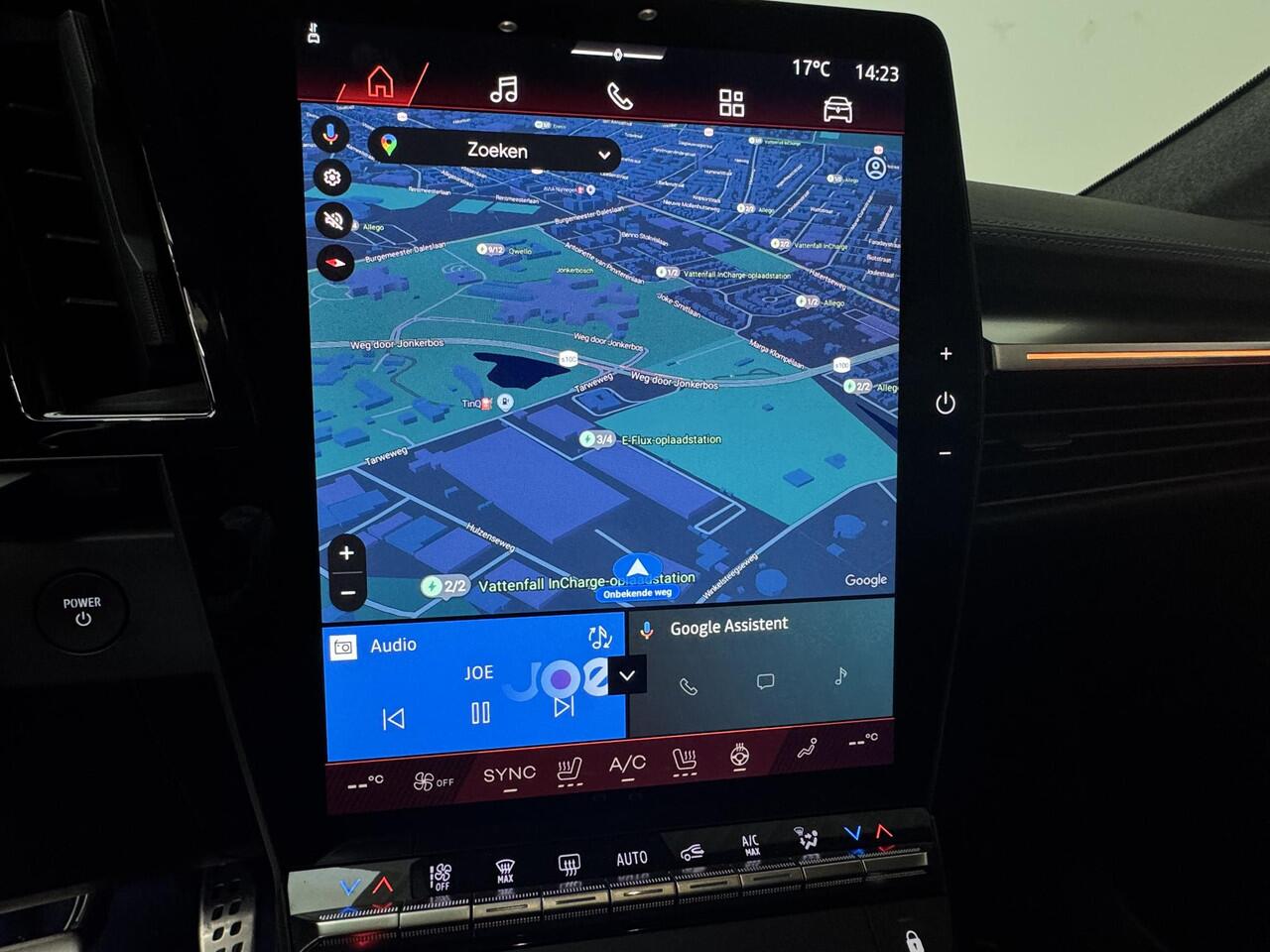 Renault SCENIC E-Tech EV87 Long Range Esprit Alpine | Demo 04-26 leverbaar | Navigatie | 360° Camera | Adaptive Cruise Control | Stoel + Stuurverwarming | Warmtepomp |