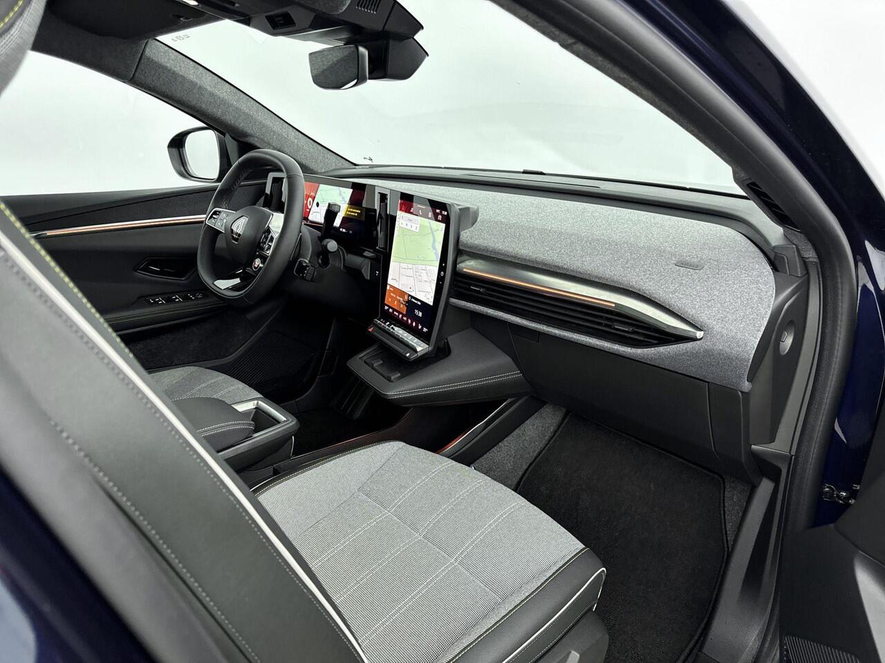 Renault SCENIC E-Tech EV60 Comfort Range Techno 170PK | Pack Advanced Driving Assist & Augmented Vision | Pack Light & Sound | Apple CarPlay/Android Auto | Draadloze Oplader | Elektrische Achterklep | Elektrisch Verstelbare Bestuurdersstoel met Massagefunctie | Full LED