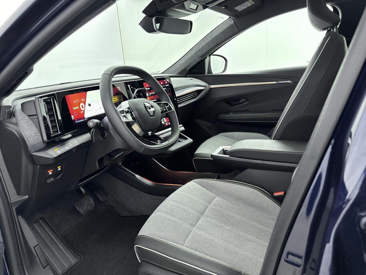 Renault SCENIC E-Tech EV60 Comfort Range Techno 170PK | Pack Advanced Driving Assist & Augmented Vision | Pack Light & Sound | Apple CarPlay/Android Auto | Draadloze Oplader | Elektrische Achterklep | Elektrisch Verstelbare Bestuurdersstoel met Massagefunctie | Full LED