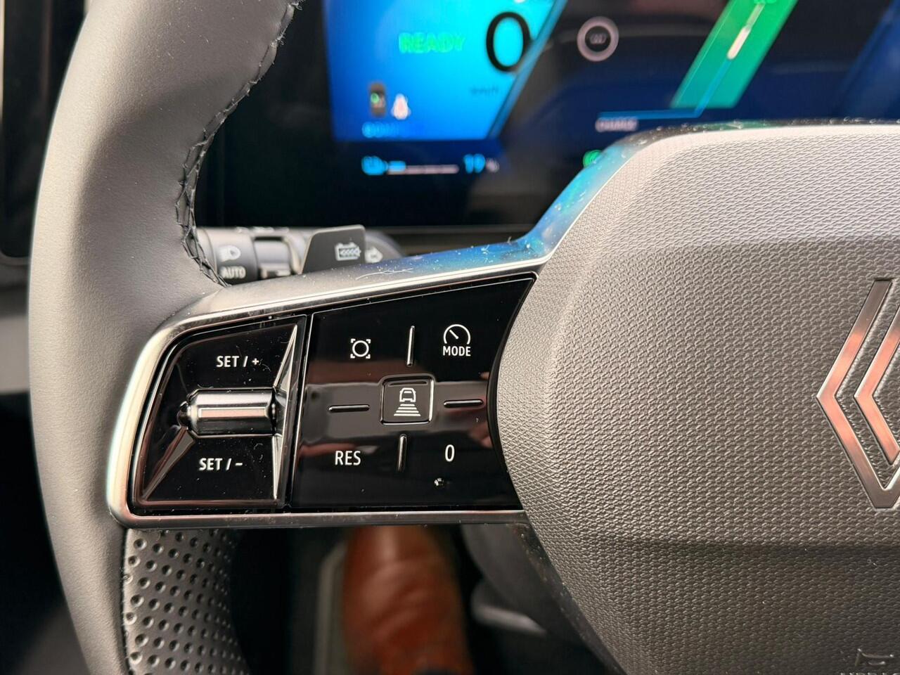 Renault SCENIC E-Tech Techno 220 pk Long Range MY25 l Meer dan ¤ 4.500 voorraadvoordeel! l Gratis 5 jaar fabrieksgarantie!