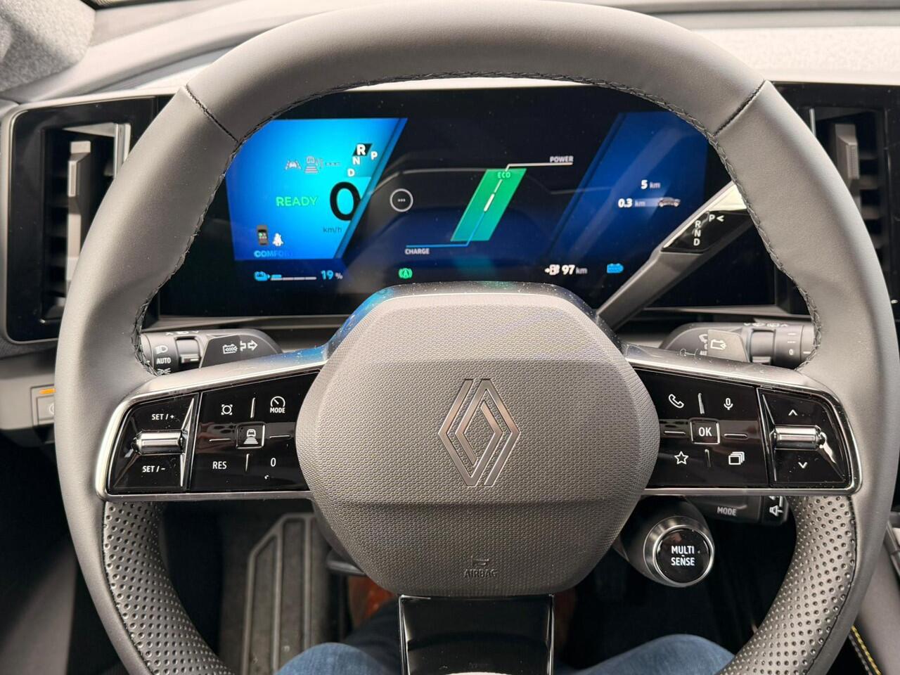 Renault SCENIC E-Tech Techno 220 pk Long Range MY25 l Meer dan ¤ 4.500 voorraadvoordeel! l Gratis 5 jaar fabrieksgarantie!