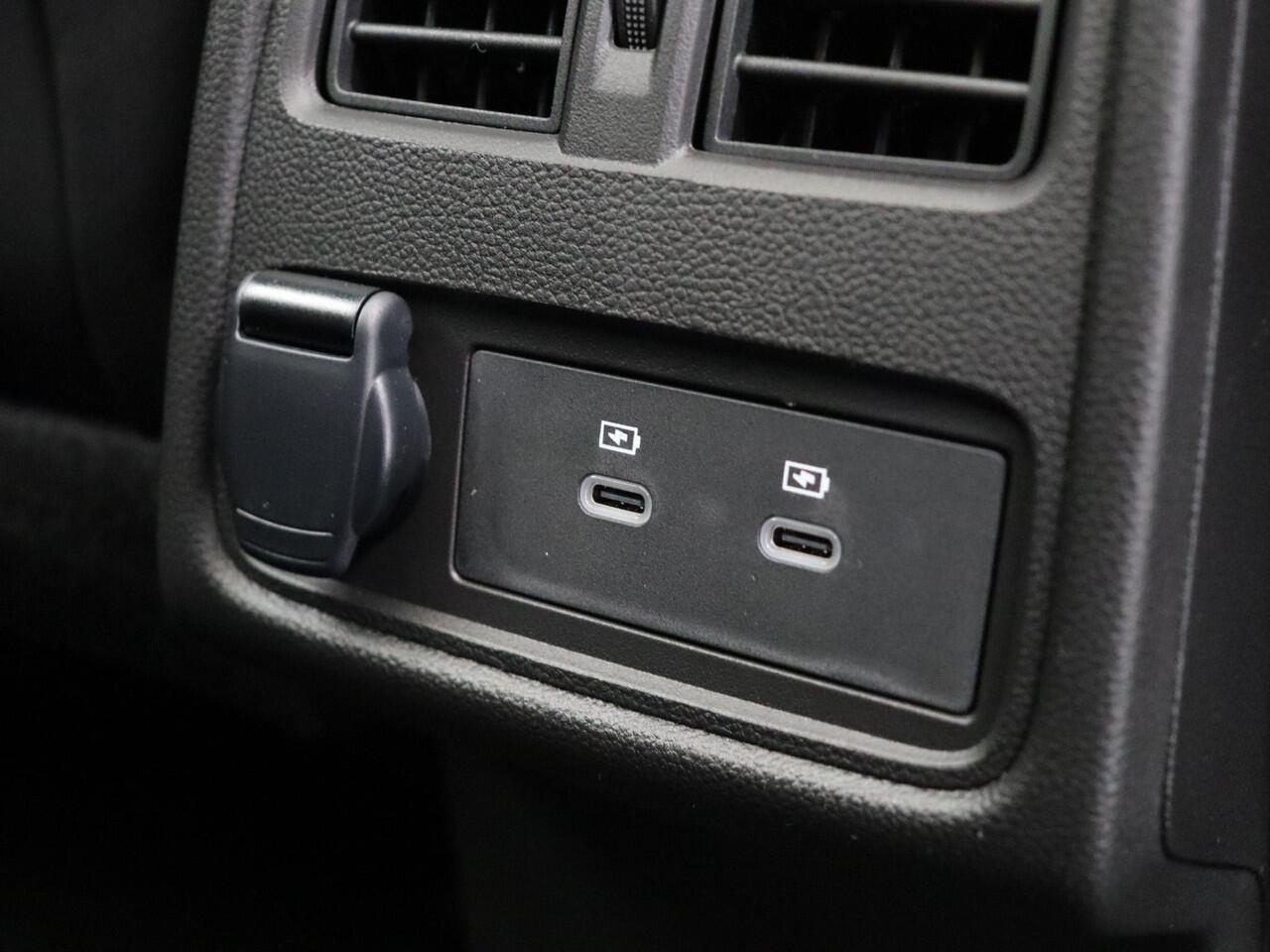 Renault Symbioz 1.6 E-Tech hybrid 145pk esprit Alpine | Active driver assist | Stuurverwarming |