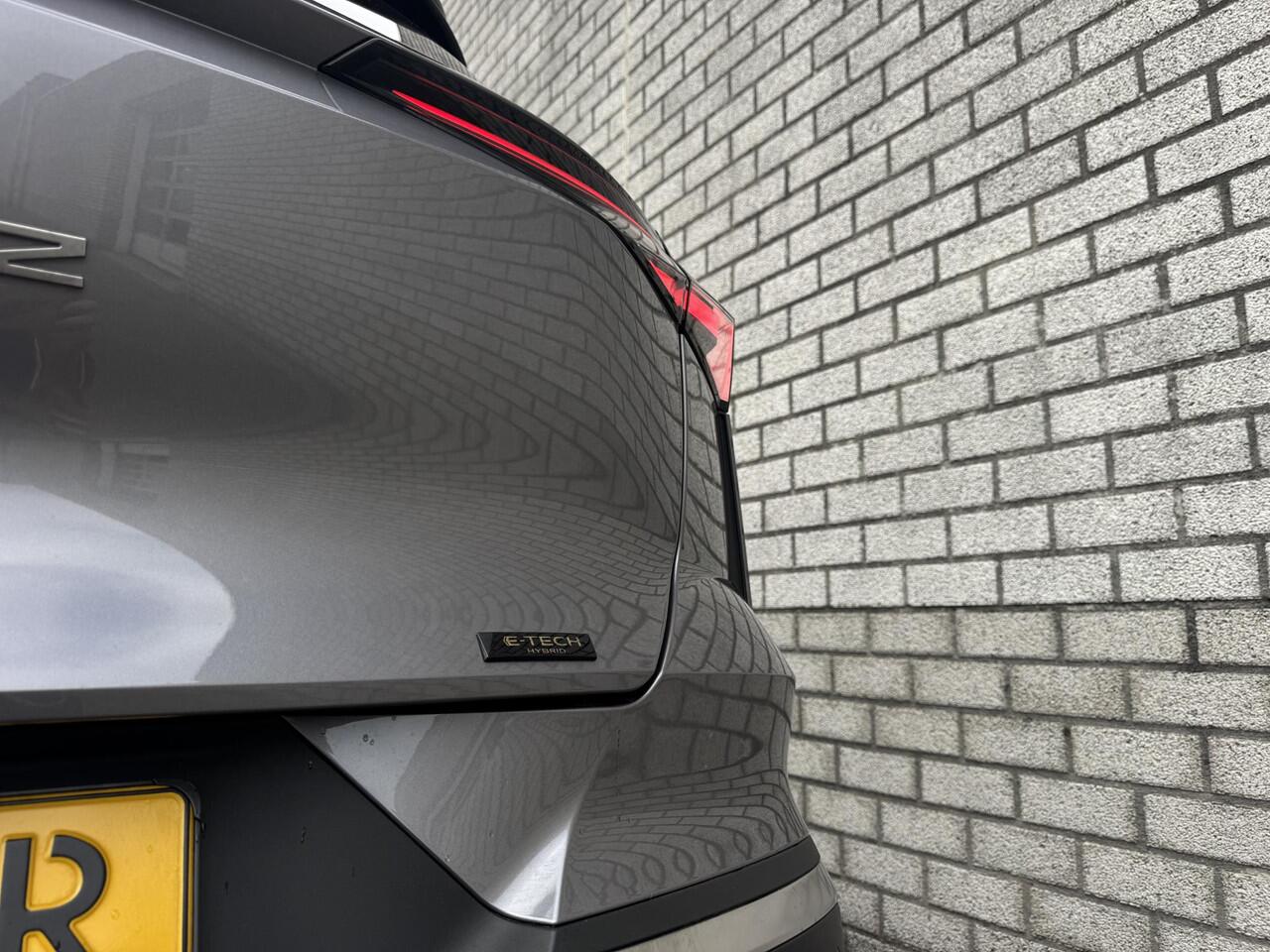 Renault Symbioz 1.6 E-Tech full hybrid 145 Techno | Apple CarPlay / Android Auto | Achteruitrijcamera | Navigatie | Adaptieve Cruise Control |