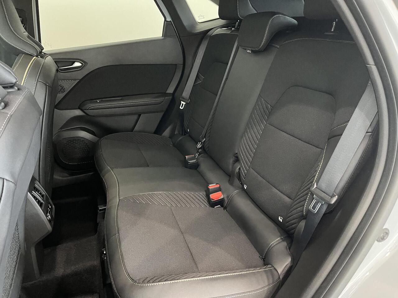 Renault Symbioz 1.6 E-Tech Full Hybrid 145 Iconic | Harman Kardon | Van: ¤ 43.029,- nu rijklaar voor: ¤ 38.779,-