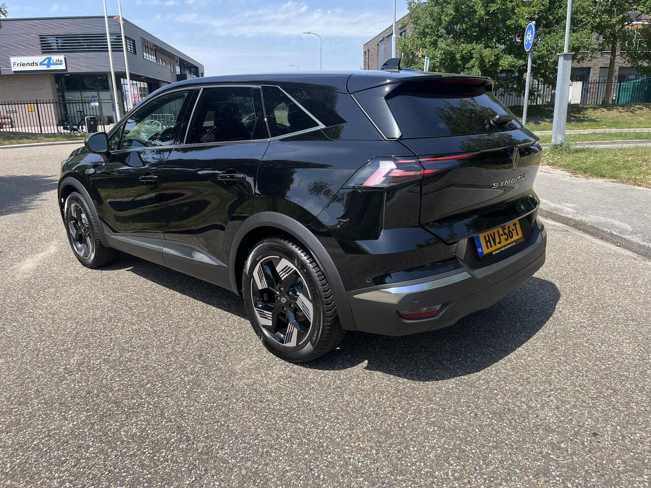 Renault Symbioz 1.8 E-Tech full hybrid 160 techno / PACK DRIVING & COMFORT / ALL SEASONBANDEN