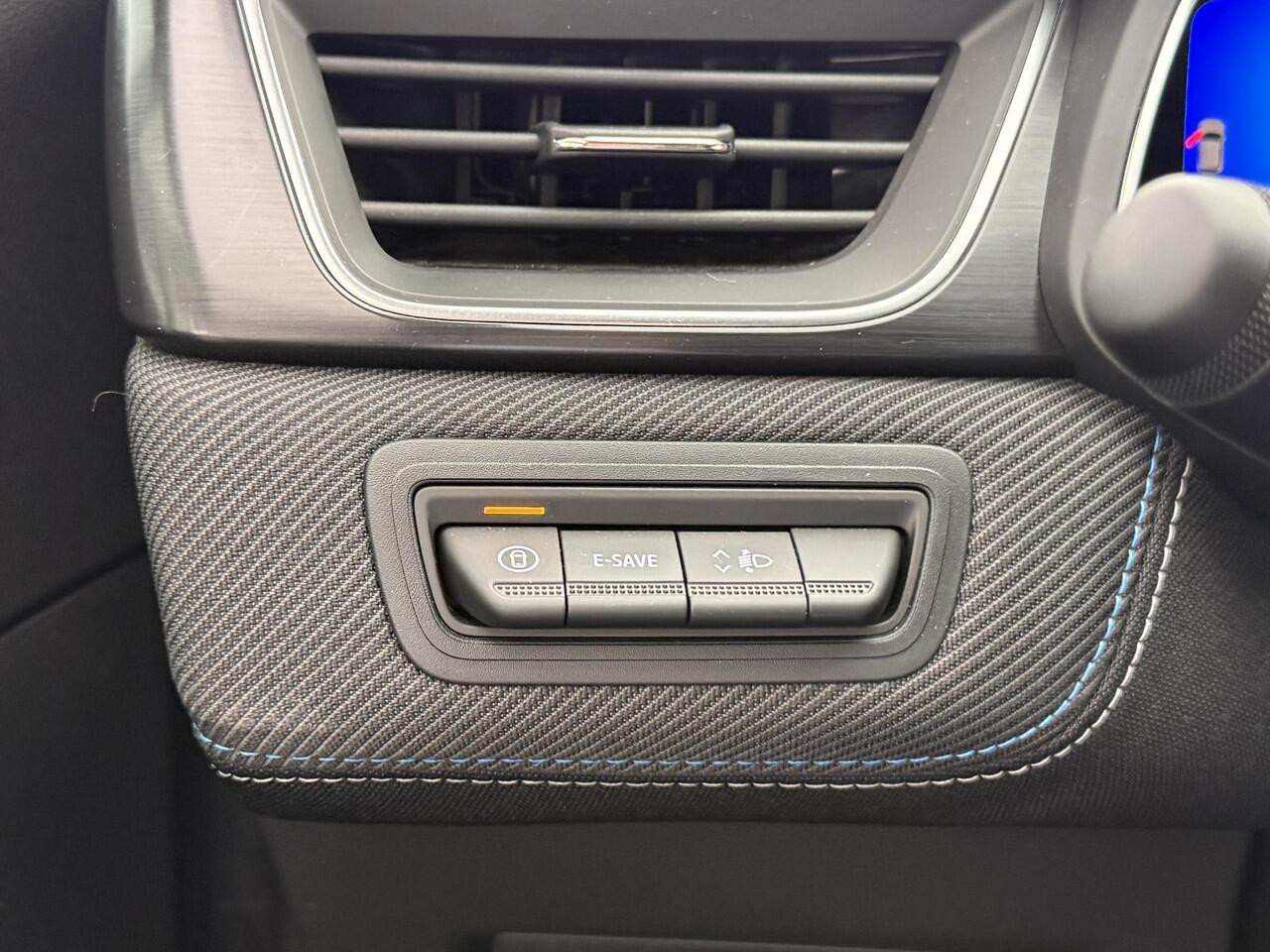 Renault Symbioz 1.6 E-Tech full hybrid 145 esprit Alpine | Pack Winter | Elektrische voorstoelen | Google maps navigatie | Achteruitrijcamera | DAB | Climate Control | Key-less |