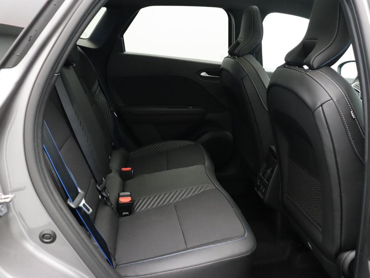 Renault Symbioz 1.6 E-Tech hybrid 145pk esprit Alpine | Harman Kardon | Panoramisch vast glazen dak | Stuurverwarming |