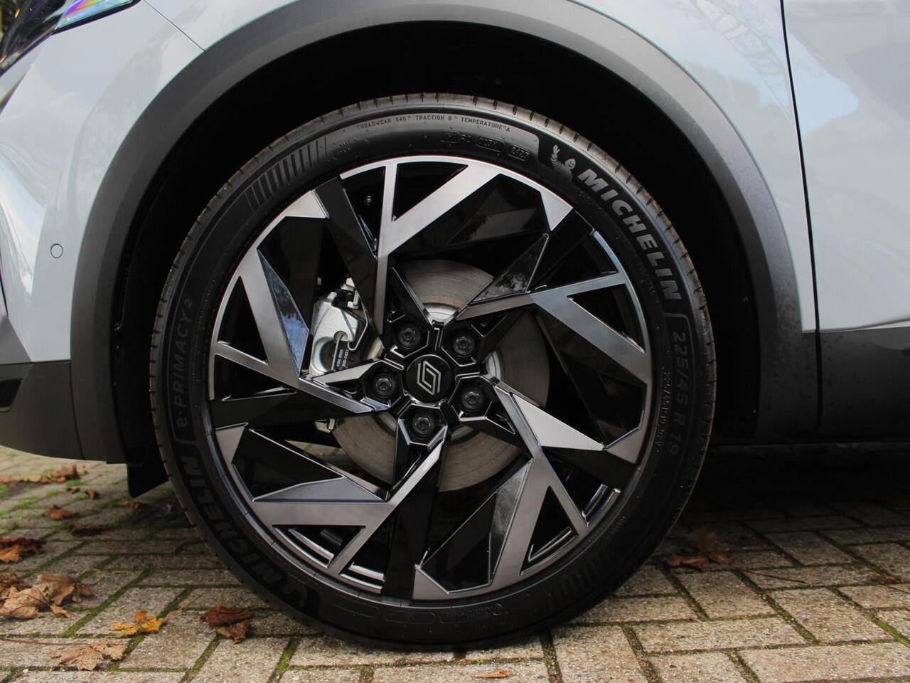 Renault Symbioz 1.8 E-Tech Full Hybrid 160 esprit Alpine AUTOMAAT / NIEUW / 10,4'' NAVI / 10,25'' DASHBOARD / 360° CAMERA / PDC 360 / ADAPT. CRUISE / STUURV. / BLINDSPOT / E.L. KLEP / PRIVACY GLASS / DAB / APPLE CARPLAY / ANDROID AUTO / 19'' LMV