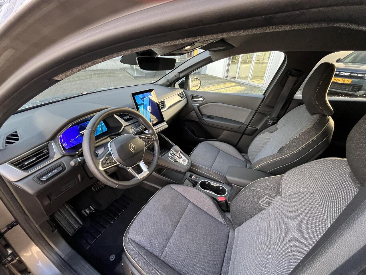 Renault Symbioz 1.6 E-Tech full hybrid 145 techno / CAMERA / NAVIGATIE GROOT SCHERM GOOGLE BUILD IN / ADAPTIEVE CRUIS CONTROL / APPLE CARPLAY / ANDROID AUTO / LICHTMETALEN VELGEN