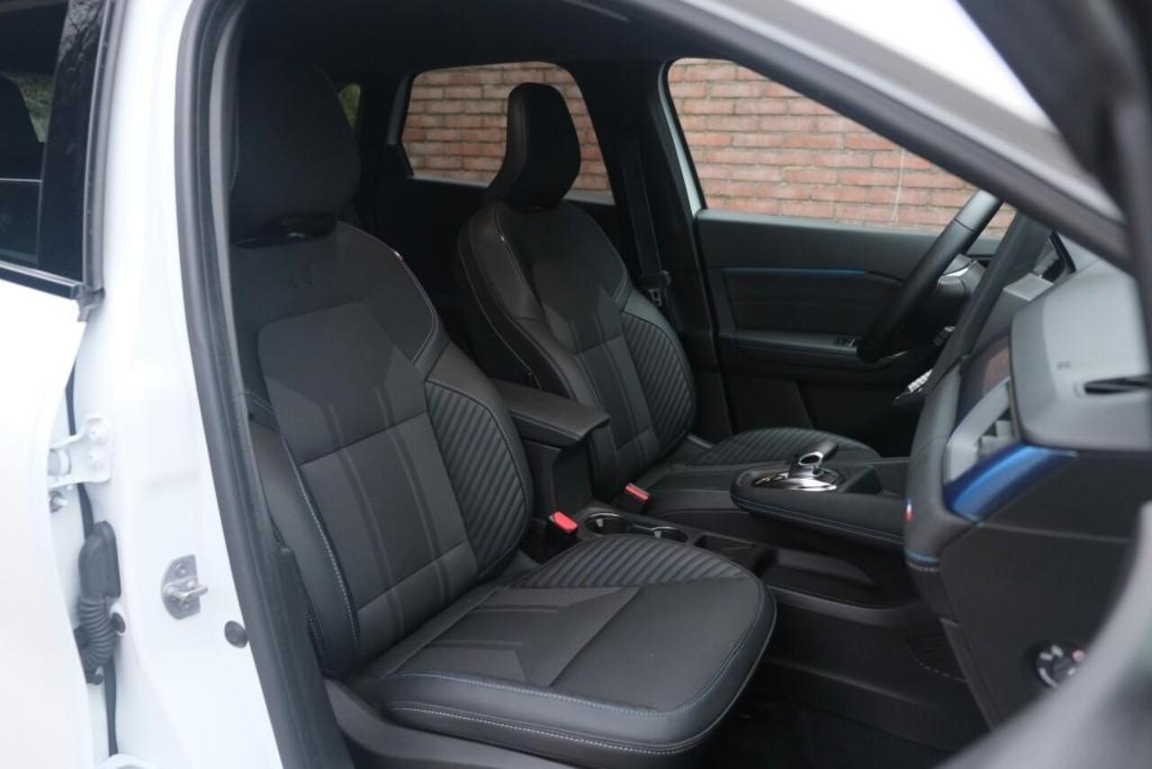 Renault Symbioz 1.6 E-Tech full hybrid 145 esprit Alpine | Navi | App Connect | Climate | Adaptive Cruise | Camera | PDC | Winter Pakket