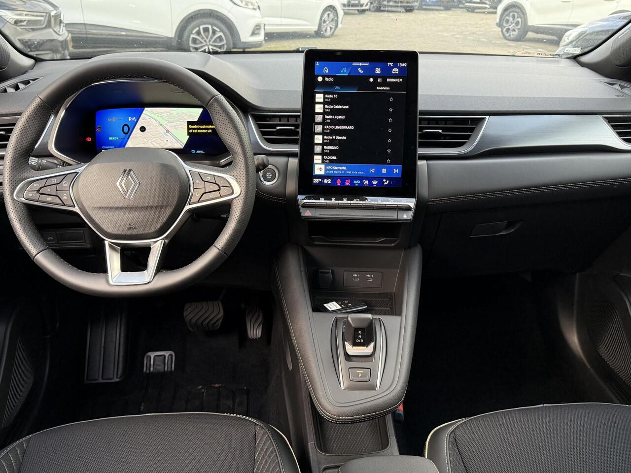 Renault Symbioz 1.8 E-Tech full hybrid 160 iconic | Panormamadak | Harman & Kardon | Winterpack | 360 Camera | Demo 02-26 Leverbaar