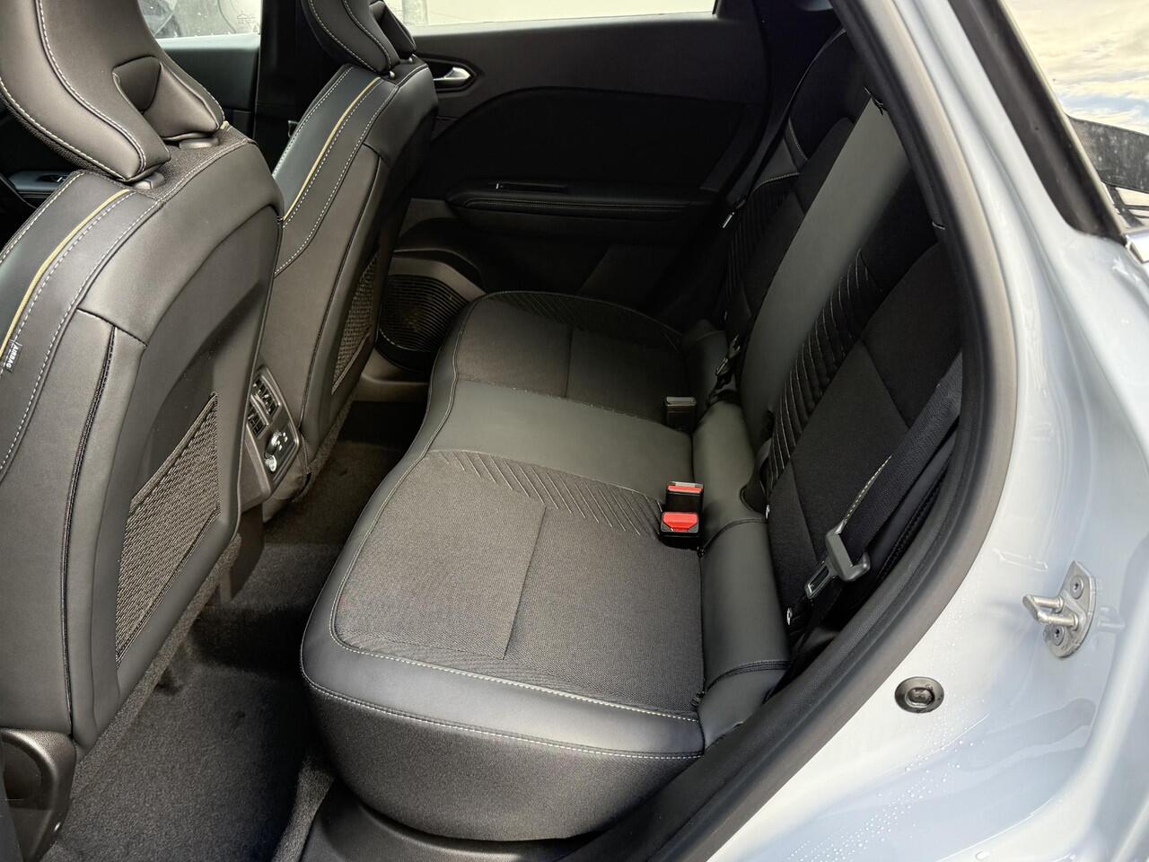 Renault Symbioz 1.8 E-Tech full hybrid 160 iconic | Panormamadak | Harman & Kardon | Winterpack | 360 Camera | Demo 02-26 Leverbaar