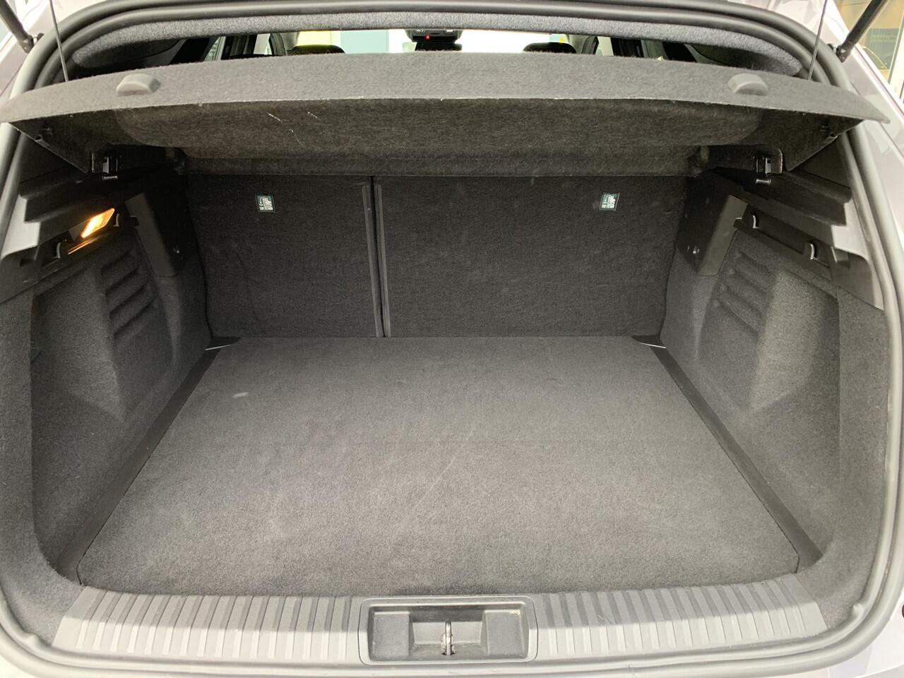 Renault Symbioz 1.6 E-Tech full hybrid 145 esprit Alpine | Adaptieve cruise control | Verwarmbare voorstoelen- en stuurwiel