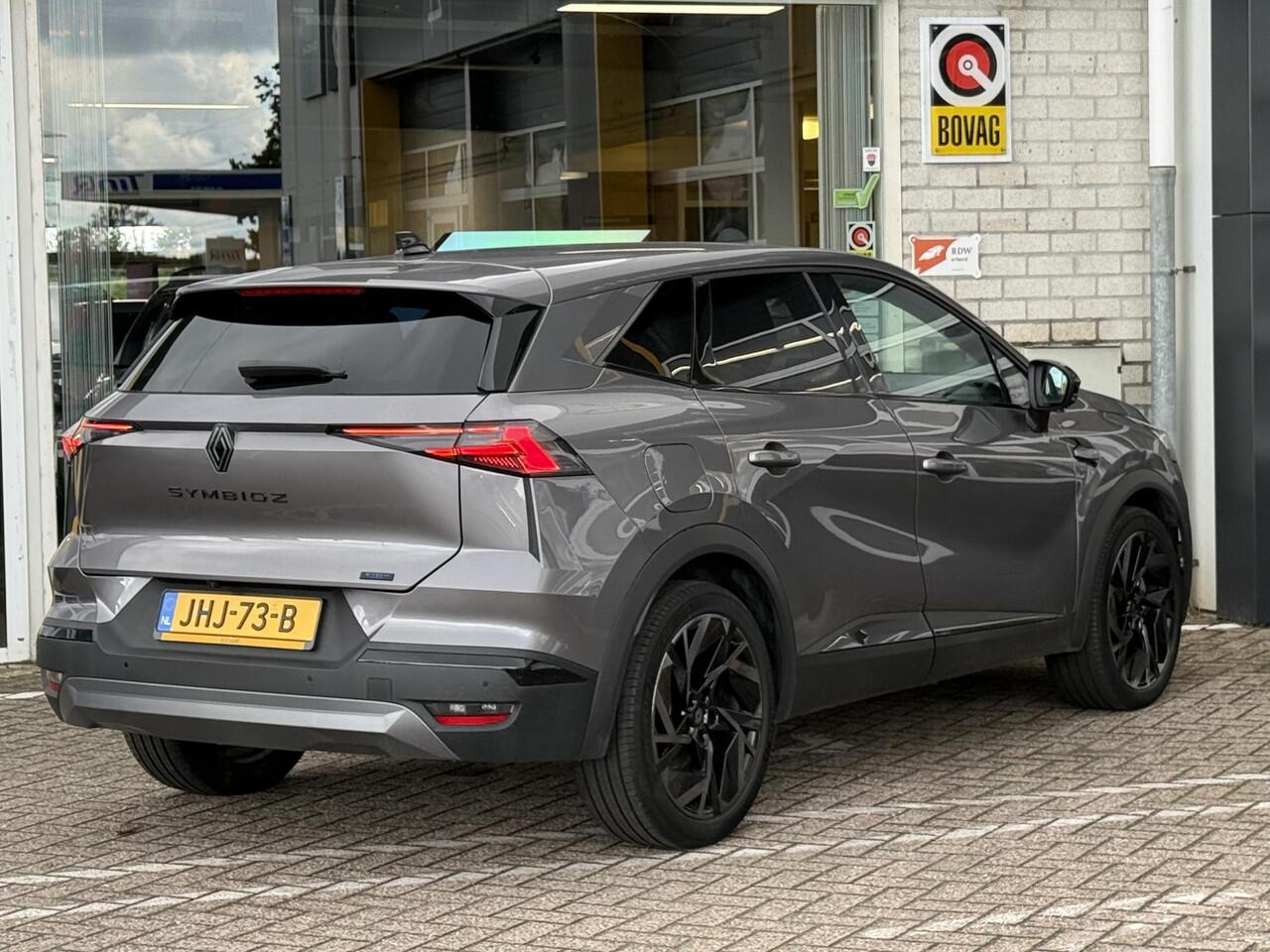 Renault Symbioz 1.6 E-Tech full hybrid 145 esprit Alpine | Pack Winter | Elektrische voorstoelen | Google maps navigatie | Achteruitrijcamera | DAB | Climate Control | Key-less |