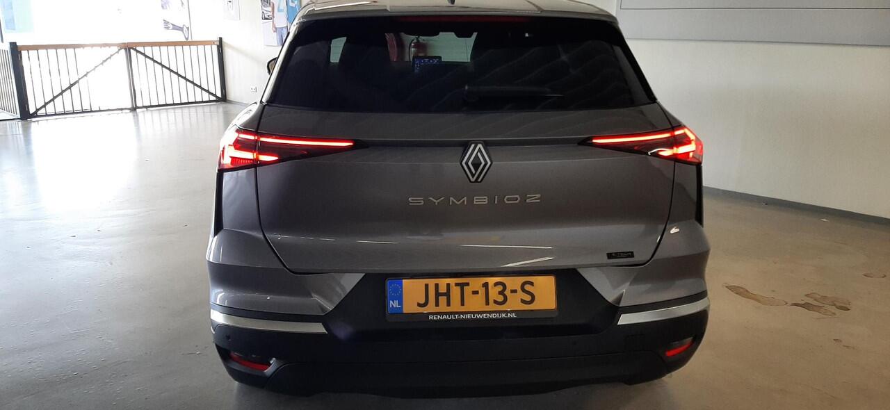 Renault Symbioz 1.6 E-Tech full hybrid 145 techno APPPLE CARPLAY ANDROID AUTO / GOOGLE BUILD IN / PARKEERSENSOREN+CAMERA / CLIMATE CONTROLE.
