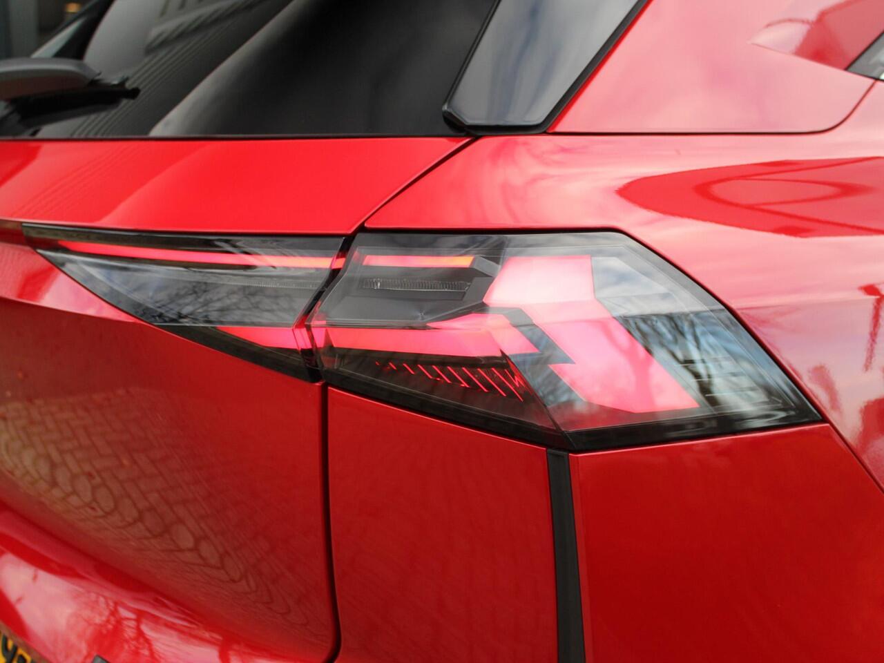 Renault Symbioz 1.6 E-Tech Full Hybrid 145 Techno AUTOMAAT / 10,4'' NAVI / 10,25'' DASHBOARD / PACK WINTER / PDC 360 / PRIVACY GLASS / DAB / APPLE CARPLAY / ANDROID AUTO / 18'' LMV