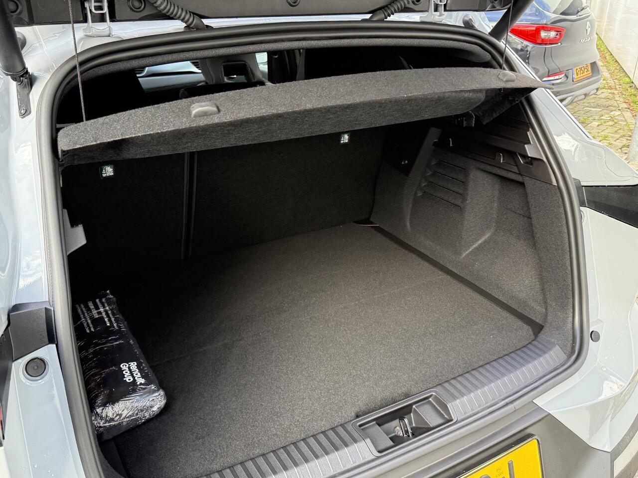 Renault Symbioz 1.8 E-Tech full hybrid 160 iconic | Panormamadak | Harman & Kardon | Winterpack | 360 Camera | Demo 02-26 Leverbaar