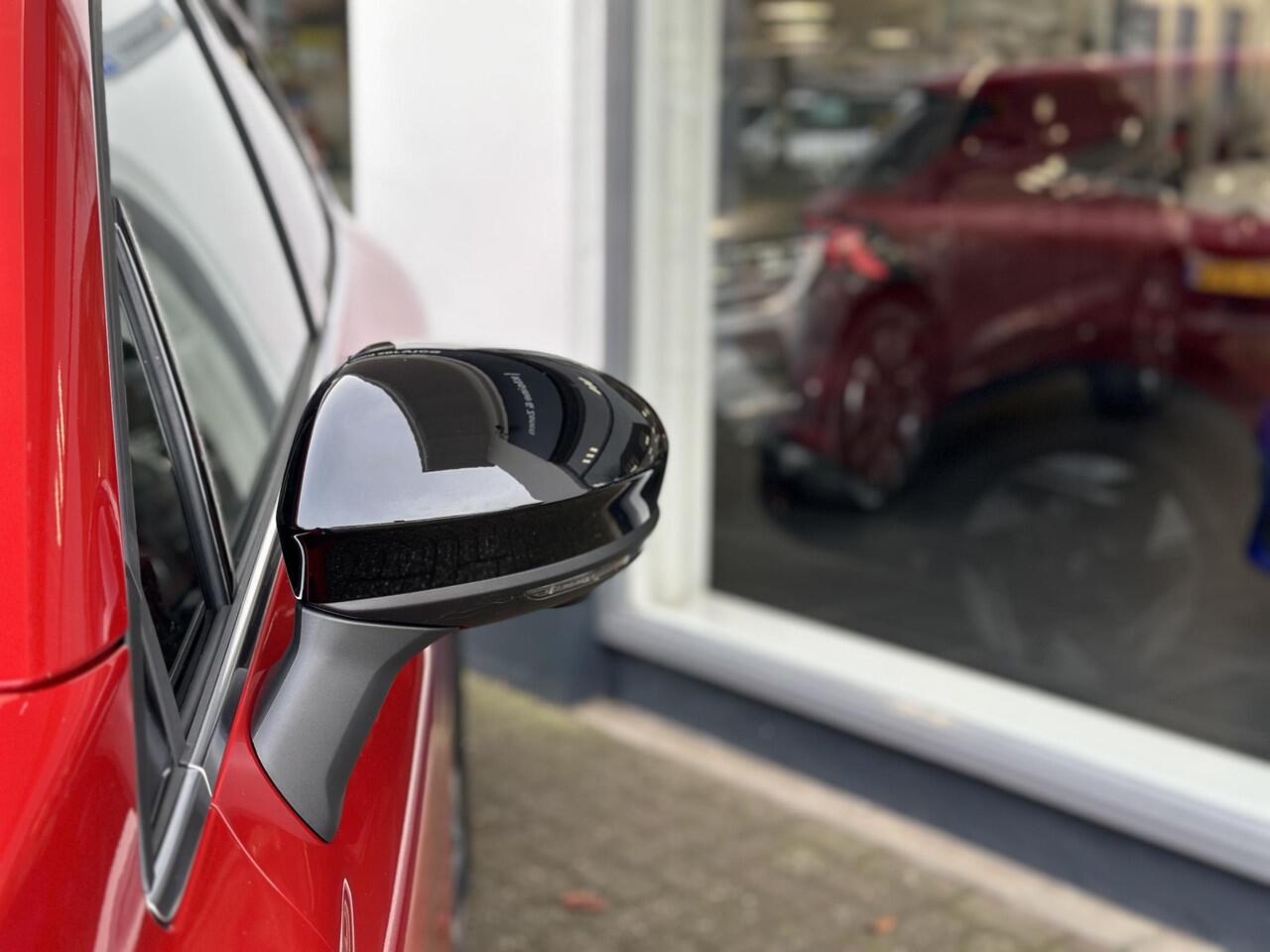 Renault Symbioz 1.8 E-Tech full hybrid 160 iconic | Nieuwe auto! | Nederlandse auto | Pack Light & Sound | elektrische bedienbare achterklep | Verwarmde voorstoelen + stuurwiel | 360* camera | Rijklaarprijs! |