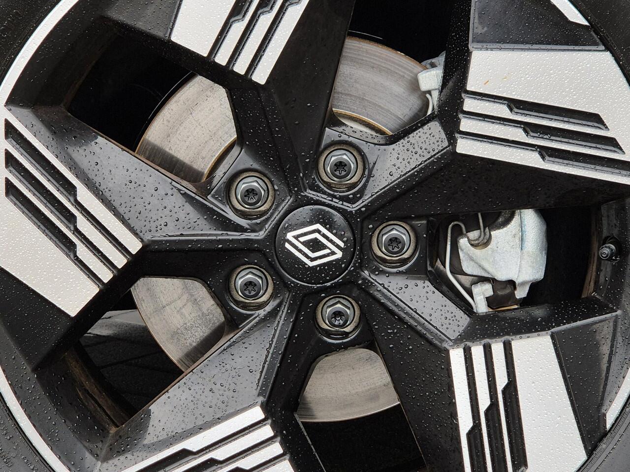 Renault Symbioz 1.6 E-Tech full hybrid 145 techno Automaat / Fabrieksgarantie tot 26-02-2027 / Elektrische achterklep / Adaptief CC / Navigatie / Keyless Entry/Start / Achteruitrijcamera / Apple Carplay Android Auto /