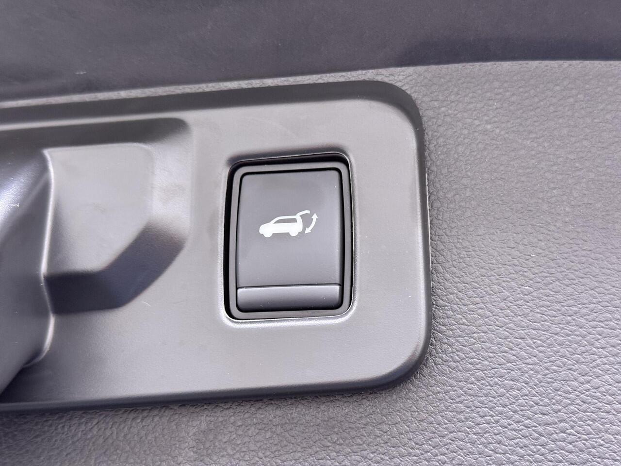 Renault Symbioz 1.6 E-Tech full hybrid 145 iconic 10.000KM!!| ADAPTIVE CRUISE| ELEK. STOELEN| ELEK. ACHTERKLEP| STOEL + STUURVERWARMING| CAMERA'S RONDOM| FABRIEKSGARANTIE RENAULT|