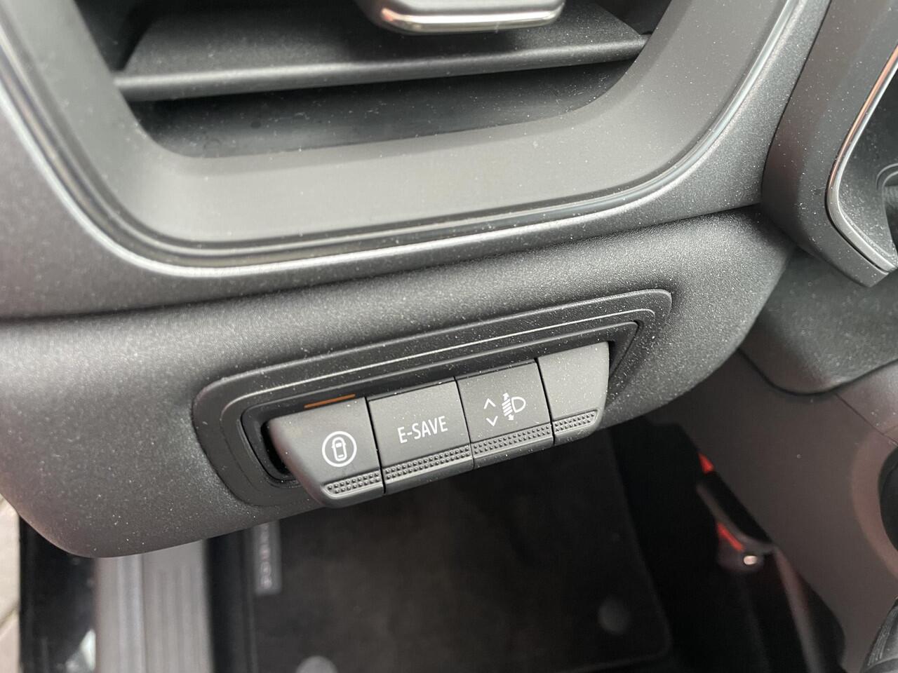 Renault Symbioz 1.8 E-Tech full hybrid 160 techno / ALL SEASON BANDEN / PACK DRIVING & COMFORT