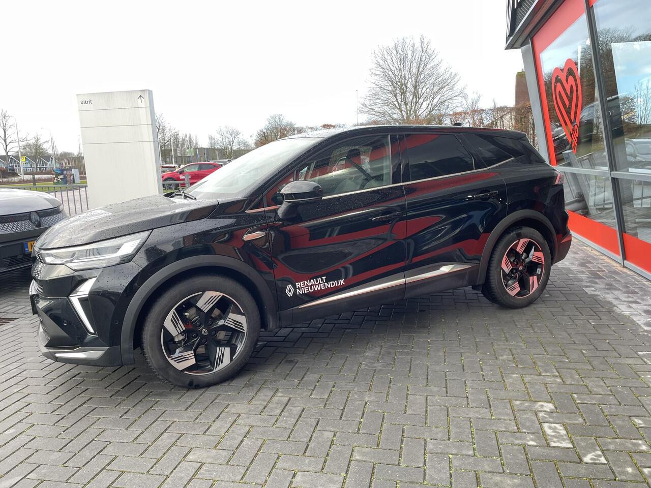 Renault Symbioz 1.8 E-Tech full hybrid 160 techno / ALL SEASON BANDEN / PACK DRIVING & COMFORT